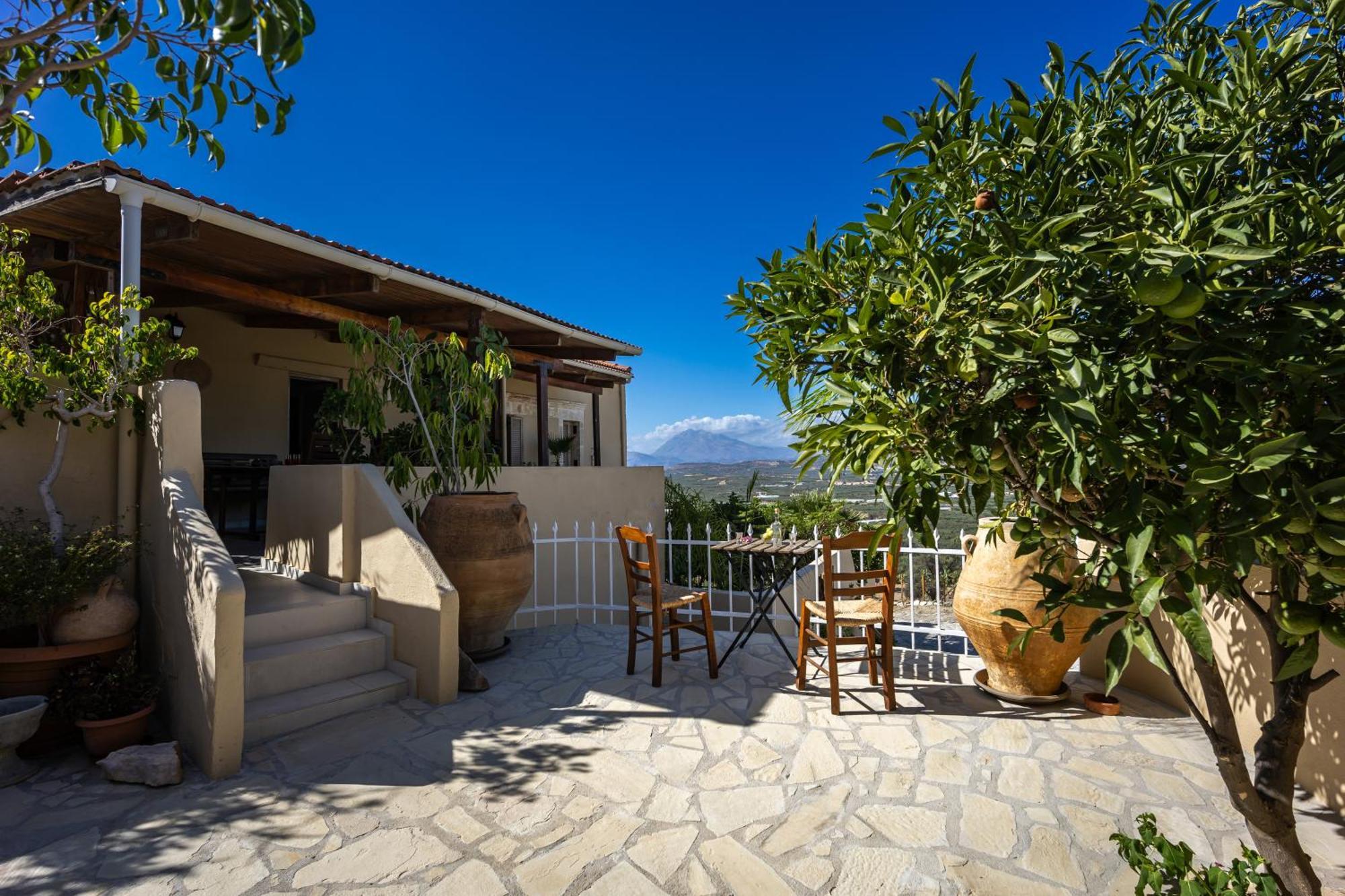 Serenity View - Traditional Village Apartment Kouses Exterior photo
