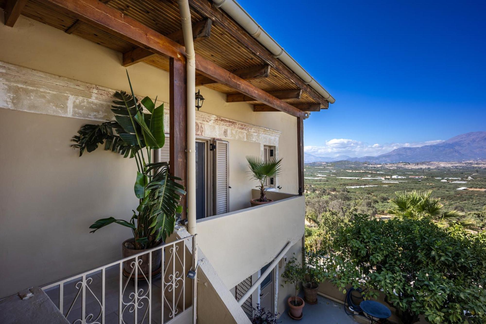 Serenity View - Traditional Village Apartment Kouses Exterior photo